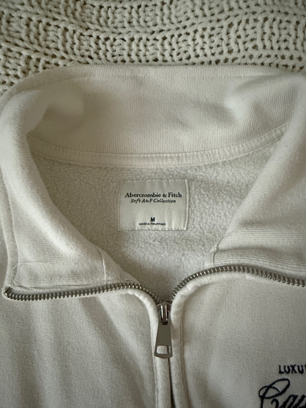 Abercrombie & Fitch Cream Half-Zip Sweater with Navy Logo - Picture 2 of 4